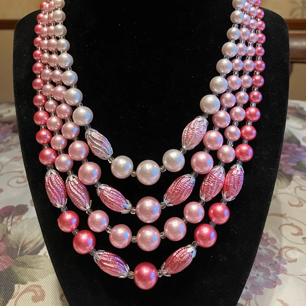 JAPAN SIGNED FOUR STRAND OF GORGEOUS FAUX PEARLS PINK BEADS AND BEAD CAPS - Picture 16 of 17